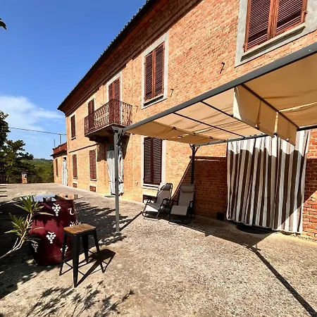 Indipendente Con Sauna Infrarossi In Cascina Calosso